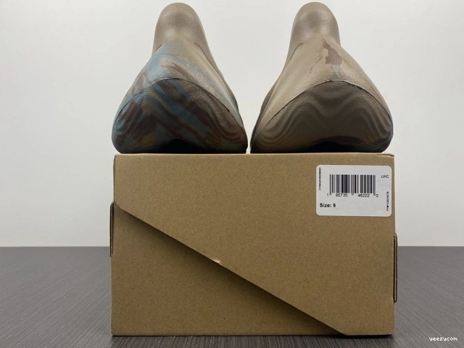 GY3969 Adidas Runner Foam Yeezy 1023